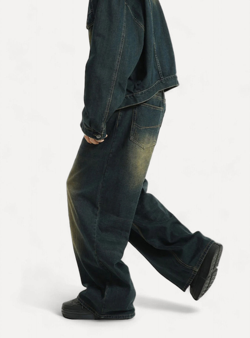Vintage Wide-Leg Denim Jeans Aleksandrov
